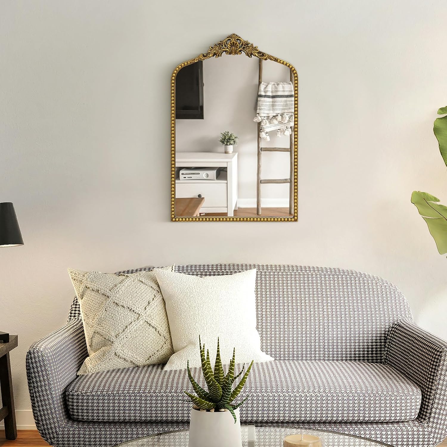 Outexpo Baroque Gold Arched Wall Mirror — 48 x 71.5 cm, Vintage Frame