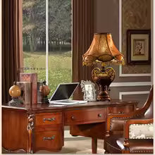 European Retro Luxury Desk Lamp