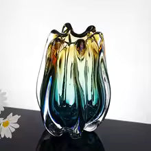 Gradient glazed vase decoration