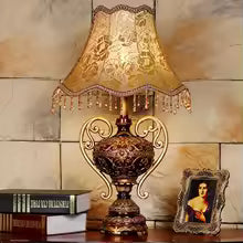 European Retro Luxury Desk Lamp