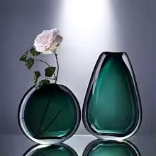 Luxury Emerald Green Crystal Vase – Elegant Glass Decoration for Modern Living Rooms